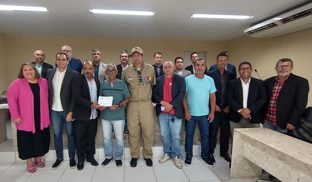 GRUPOS DE ESCOTEIROS DE JABOATÃO RECEBEM HOMENAGEM DA CÂMARA