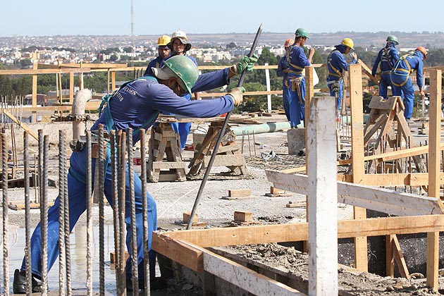 MENOS BUROCRACIA MELHORA ECONOMIA DE JABOATÃO 