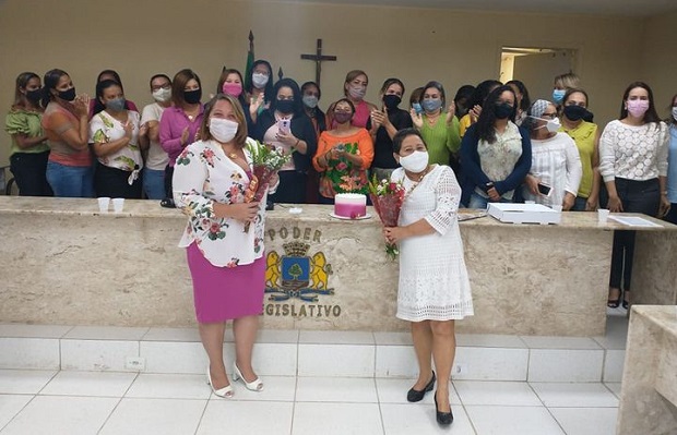 MULHERES RECEBEM HOMENAGEM ESPECIAL NA CÂMARA DE JABOATÃO